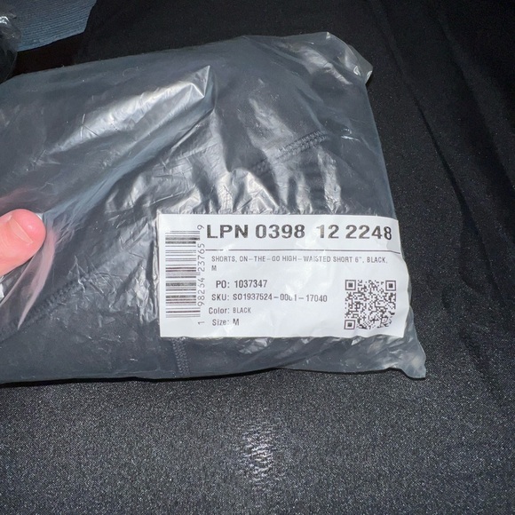 Fabletics Black High Waist Athletic Shorts Moisture-Wicking - Picture 4 of 4